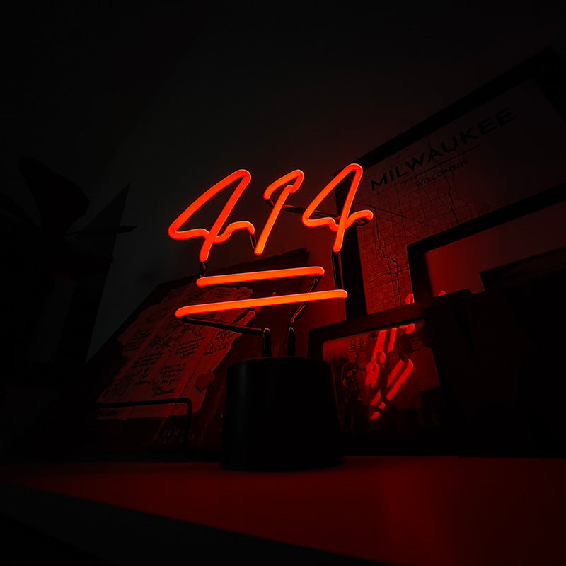 Alt image